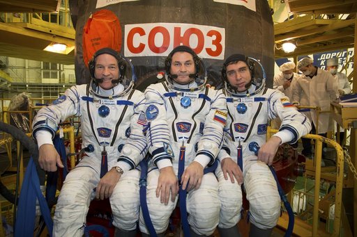 Expedition 43 Preflight