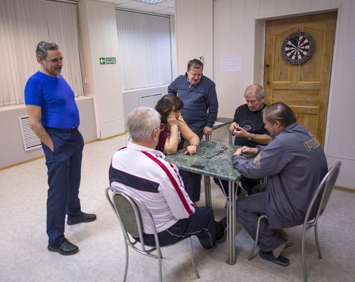 Expedition 43 Preflight