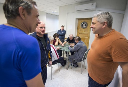 Expedition 43 Preflight