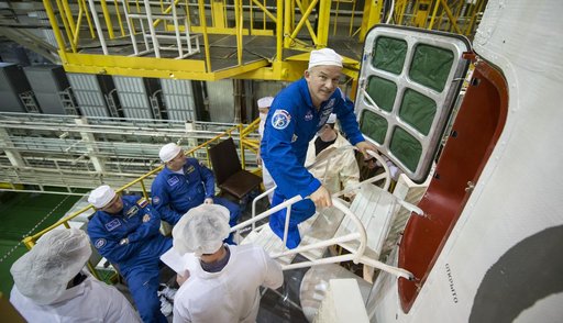 Expedition 43 Soyuz Check