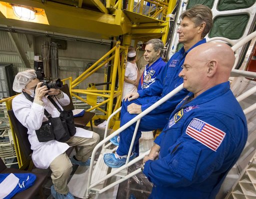 Expedition 43 Soyuz Check