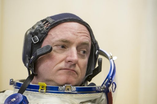 Expedition 43 Preflight