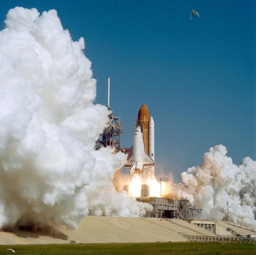 Launch of the Shuttle Challenger during STS 41-C mission
