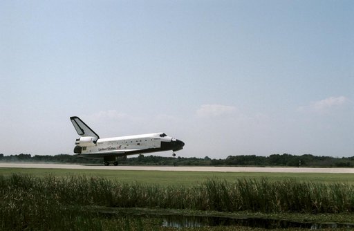 Space Shuttle Challenger landing at Kennedy Space Center at end of STS 41-G