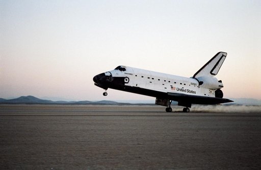 Landing of the Shuttle Discovery and end of STS 51-I mission