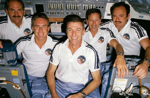 STS-51I crew activities