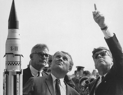 KSC-64p-0145
