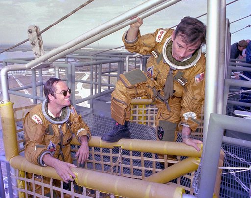 KSC-81pc-0017