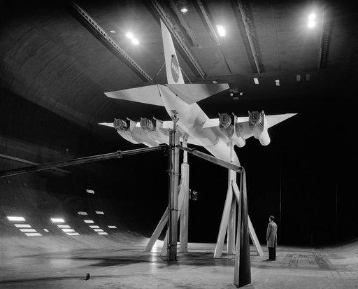 SCAT-17 Supersonic Transport in the 40x80 foot wind tunnel at NASA Ames.