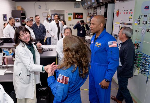 Orion Astronauts Visit Ames Entry Systems and Technology Divisio