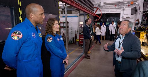 Orion Astronauts Visit Ames Entry Systems and Technology Divisio