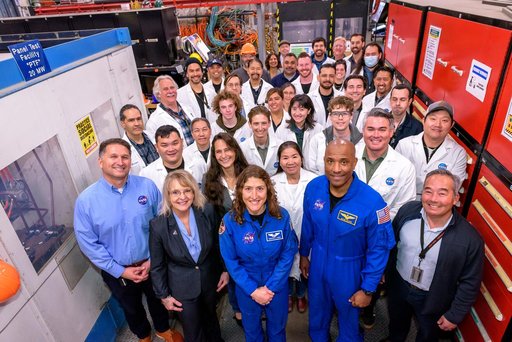 Orion Astronauts Visit Ames Entry Systems and Technology Divisio
