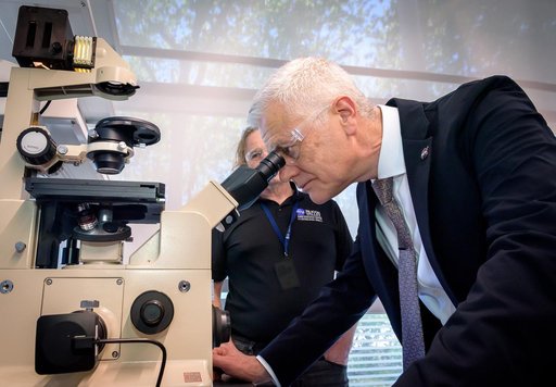 Mark Clampin Tours the Bioscience Collaborative Laboratory