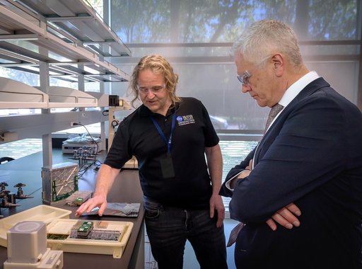 Mark Clampin Tours the Bioscience Collaborative Laboratory