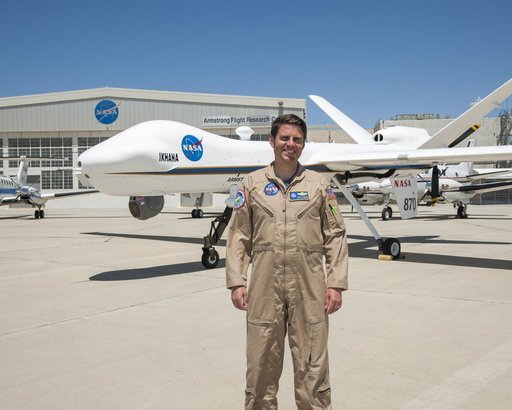 NASA Armstrong Pilots Assist in Wildfire Efforts