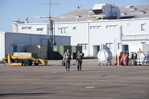 NASA Pilots Prepare for QSF18 Flight