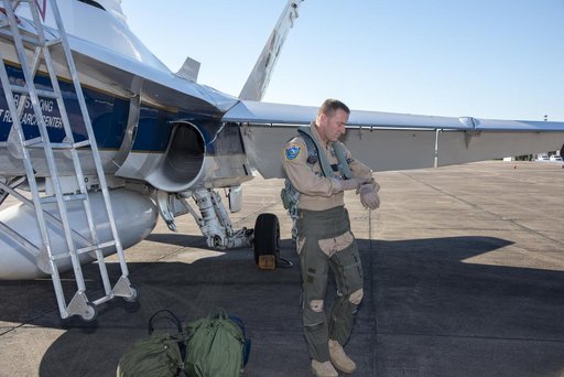 NASA Pilots Prepare for QSF18 Flight