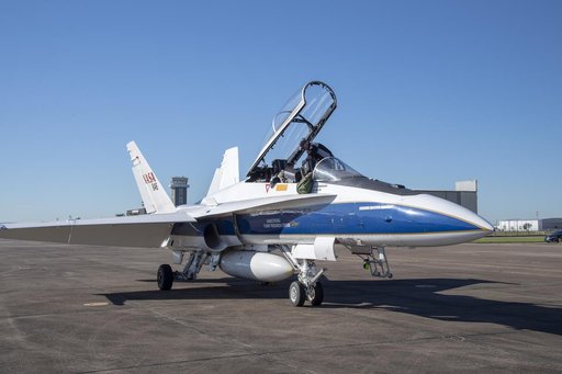 NASA Pilots Prepare for QSF18 Flight