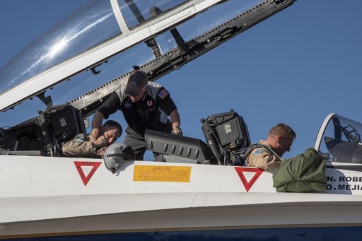NASA Pilots Prepare for QSF18 Flight