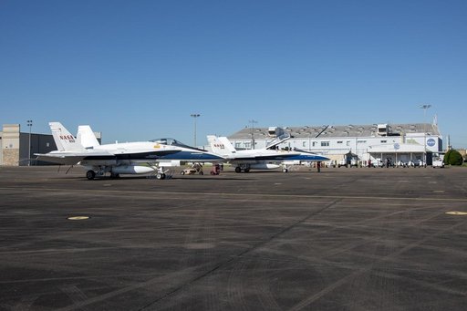 NASA Pilots Prepare for QSF18 Flight