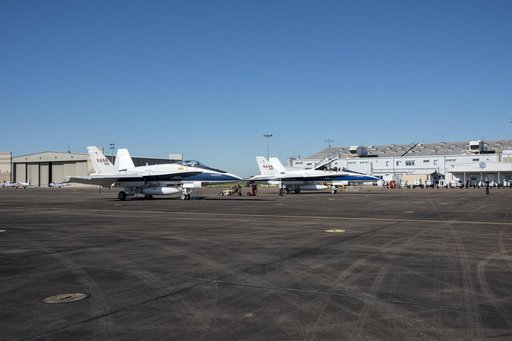 NASA Pilots Prepare for QSF18 Flight