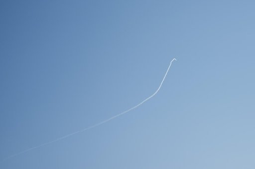 Contrail of NASA F/A-18 Seen Off Coast During QSF18 Flight