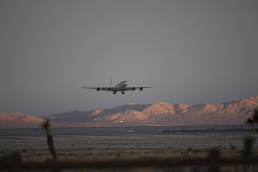 DC-8 Sunset Lift Off