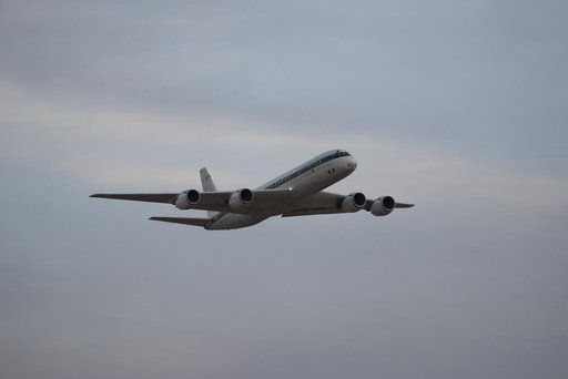 DC-8 Sunset Lift Off