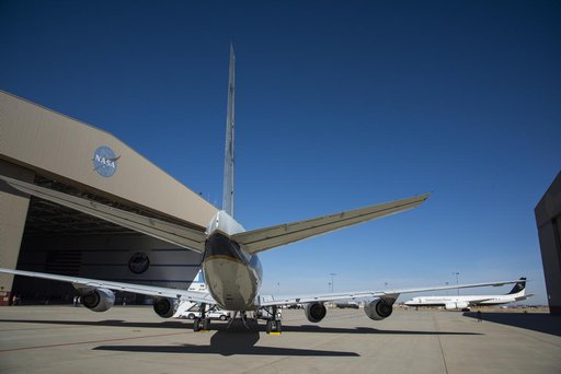 NASA and Samaritan's Purse DC-8