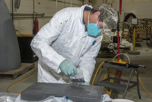 Title: NAVAIR F/A-18E Undergoes Loads Testing at NASA Armstrong