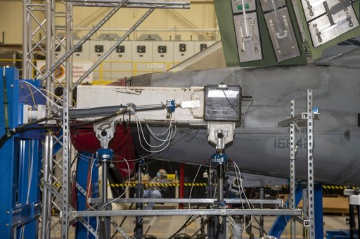 Title: NAVAIR F/A-18E Undergoes Loads Testing at NASA Armstrong
