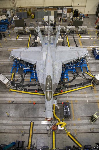 NAVAIR F/A-18E Undergoes Loads Testing at NASA Armstrong