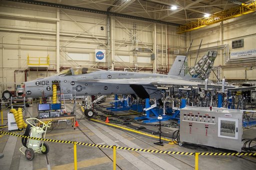 NAVAIR F/A-18E Undergoes Loads Testing at NASA Armstrong