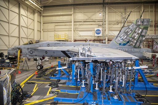Title: NAVAIR F/A-18E Undergoes Loads Testing at NASA Armstrong