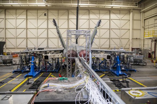 Title: NAVAIR F/A-18E Undergoes Loads Testing at NASA Armstrong
