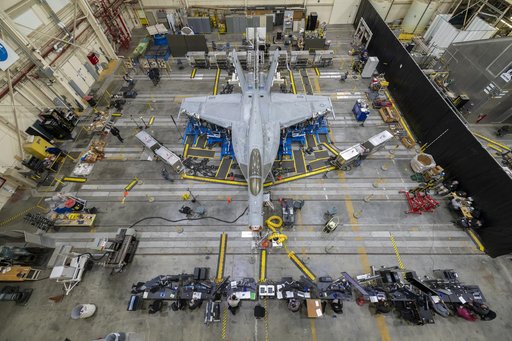 NAVAIR F/A-18EÂ Undergoes Loads Testing at NASA Armstrong
