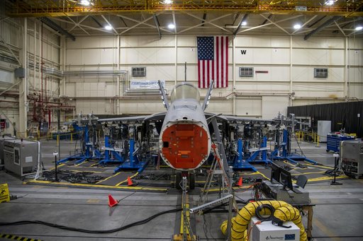 NAVAIR F/A-18E Undergoes Loads Testing at NASA Armstrong