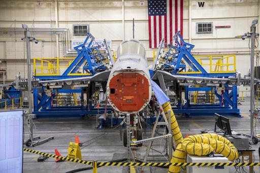 NAVAIR F/A-18E Undergoes Loads Testing at NASA Armstrong