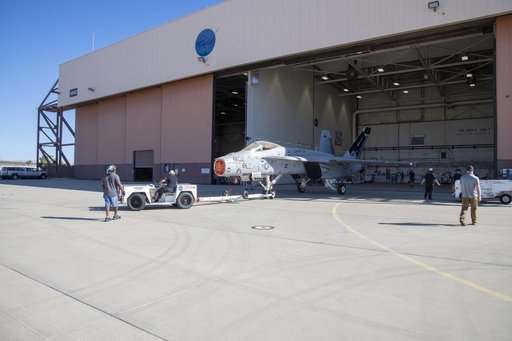 NAVAIR F/A-18EÂ Prepared for Return from NASA Armstrong