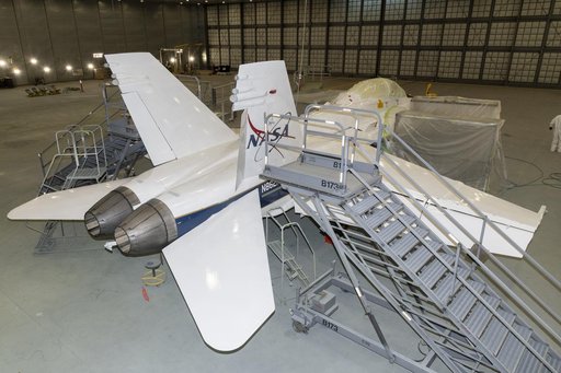 NASA 862 Enters Air Force Paint Barn