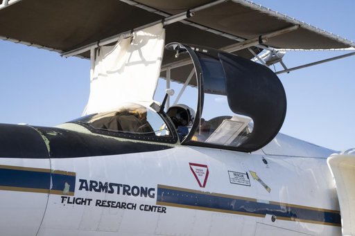 NASA’s ER-2 aircraft deploys for ALOFT mission