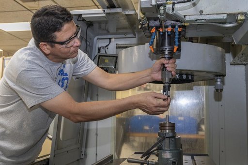 NASA Armstrong Builds Model Wing