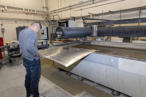 NASA Armstrong Builds Model Wing