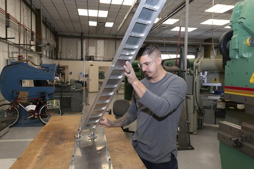 NASA Armstrong Builds Model Wing