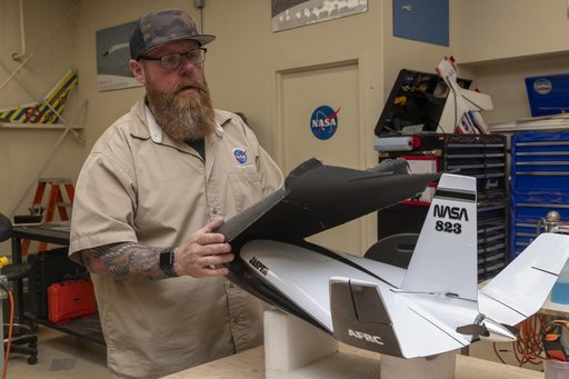 NASA Researchers Prepare Atmospheric Probe Prototype for Flight