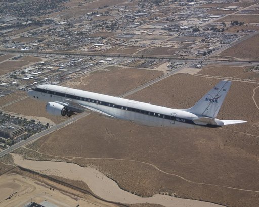NASA’s DC-8 Conducts Final Flight Over Antelope Valley