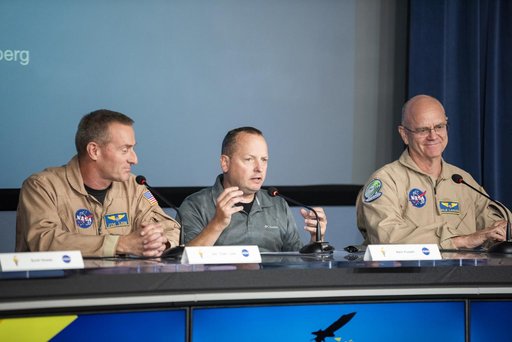 NASA Pilots Add Perspective to Research
