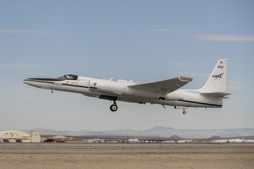 Pilot takes flight in the ER-2 for airborne science mission, GLOVE