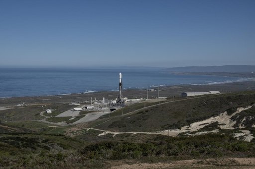 SPHEREx/PUNCH Rocket Vertical