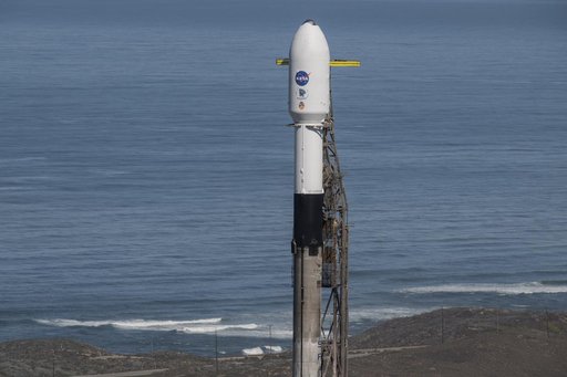 SPHEREx/PUNCH Rocket Vertical